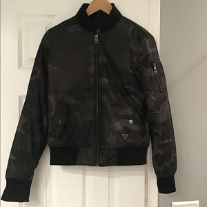 GUESS CAMO BOMBER Jacket Small